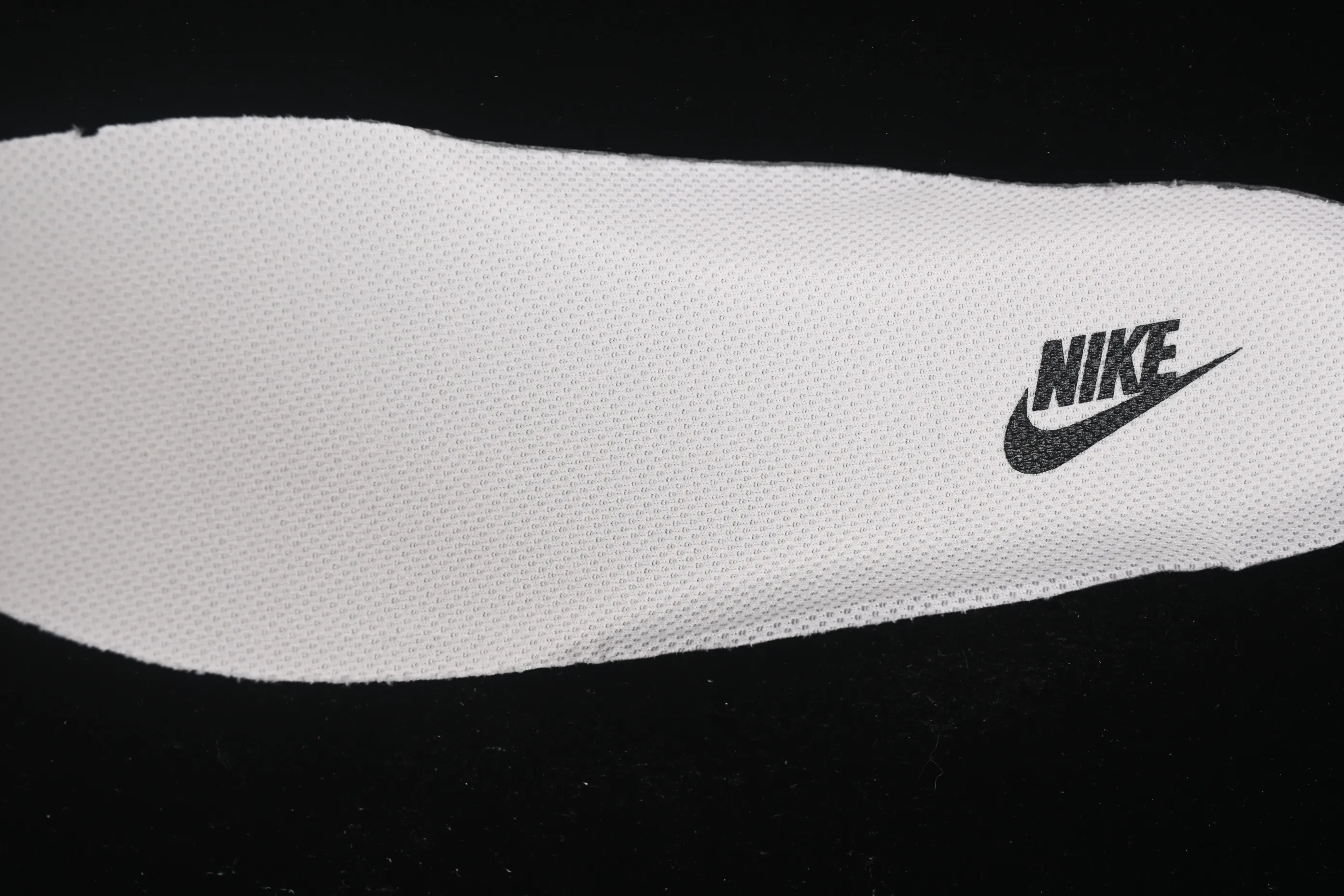 All categories Nk Air Force 1 Air Force series Nk Air Force 1 Low Air Force low-top Nike Air Force 1'07 Low Balenciaga co-branded off-white black hook printing Air Force 1 low-top casual sneakers XD2588-611